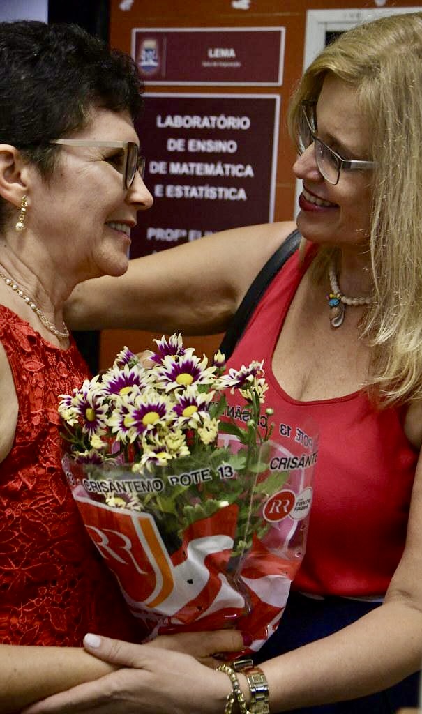 A primeira e a atual coordenadoras do LEMA.