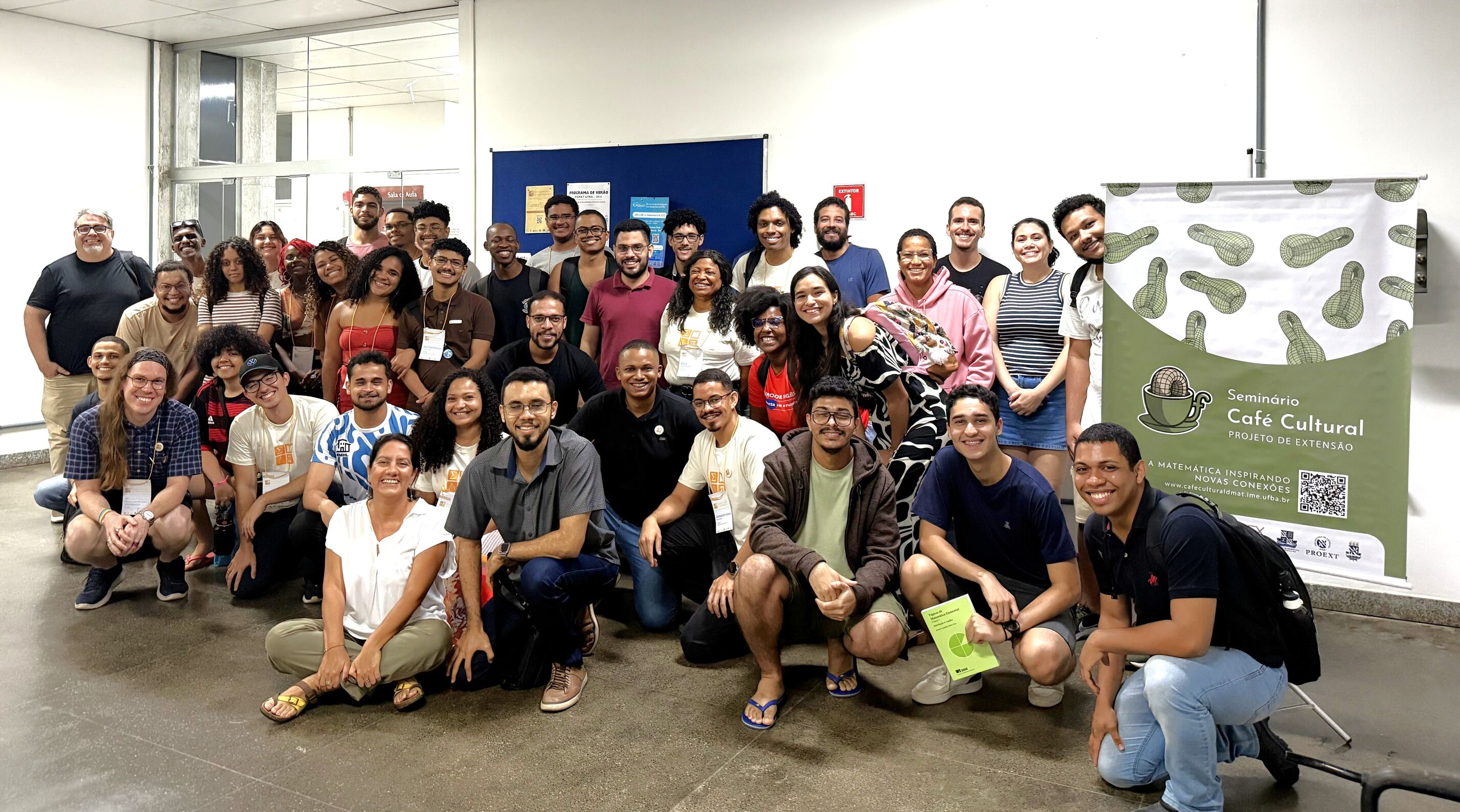 Mesa redonda promovida pelo Seminário Café Cultural no XIX EMAT.